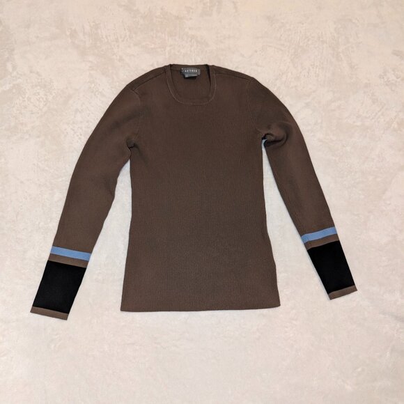 Aether Colorblock Fitted Sweater - Picture 2 of 5